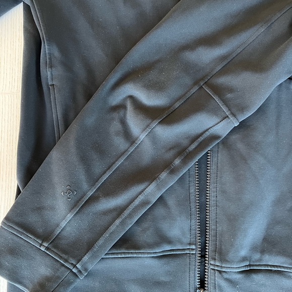Lululemon Sojourn Jacket - S - Picture 2 of 5
